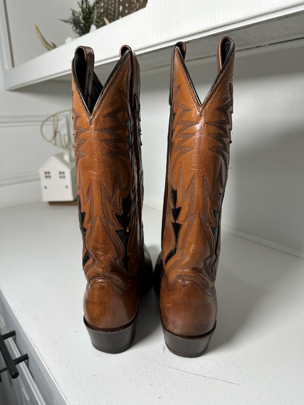 Dan Post Cowboy Boots Womens 9 Mens 7.5 Brown Leather Western Boots Black Inlay - Picture 6 of 9